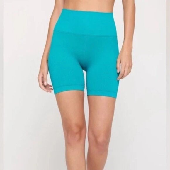 NWT Spiritual Gangster Love Sculpt 5” High-Rise Biker Shorts in Turquoise - Picture 1 of 5